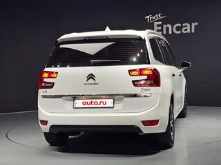 2018 Citroen C4 Picasso Grand II Рестайлинг, белый, 1900000 рублей, вид 4