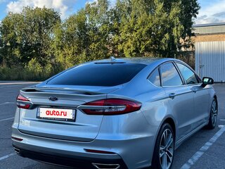 2020 Ford Fusion (North America) II Рестайлинг, серебристый, 1750000 рублей, вид 3