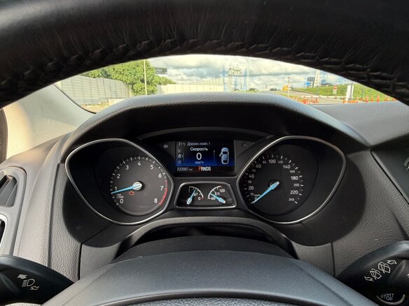 2015 Ford Focus III Рестайлинг, синий - вид 12