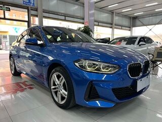 2020 BMW 1 серии 120i III (F52) Рестайлинг, синий, 1400060 рублей, вид 2