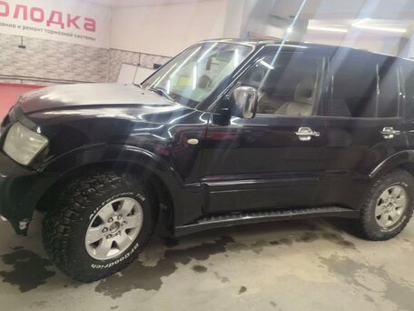 2006 Mitsubishi Pajero III Рестайлинг, чёрный, 1000000 рублей, вид 1