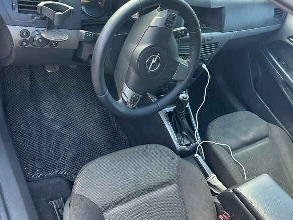 2004 Opel Astra H, серебристый, 220000 рублей - вид 5