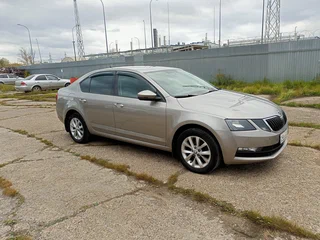 2020 Skoda Octavia III (A7) Рестайлинг, бежевый, 1750000 рублей, вид 3
