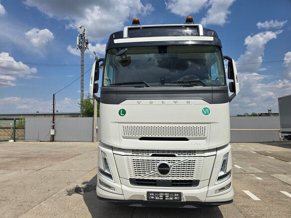 2026 Volvo FH, белый, 23800000 рублей - вид 4