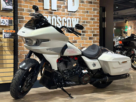 2024 Harley-Davidson CVO Road Glide ST, белый, 5250000 рублей, вид 2