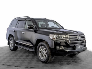 2020 Toyota Land Cruiser 200 Series Рестайлинг 2, чёрный, 7250000 рублей, вид 3