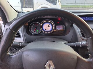 2014 Renault Megane III Рестайлинг, белый, 598000 рублей, вид 1