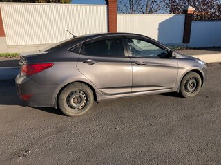 2015 Hyundai Solaris I Рестайлинг, серый, 411000 рублей, вид 4