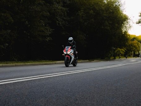 2016 Honda CBR 400R, белый, 580000 рублей, вид 2