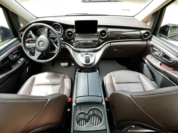 2017 Mercedes-Benz V-Класс Long 250 d длинный III (W447), чёрный, 4700000 рублей - вид 9