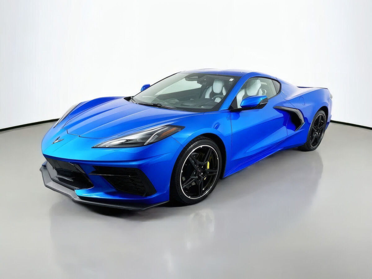Открыть фотографии: Chevrolet Corvette C8