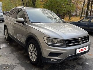 2017 Volkswagen Tiguan II, серебристый, 2480000 рублей, вид 1