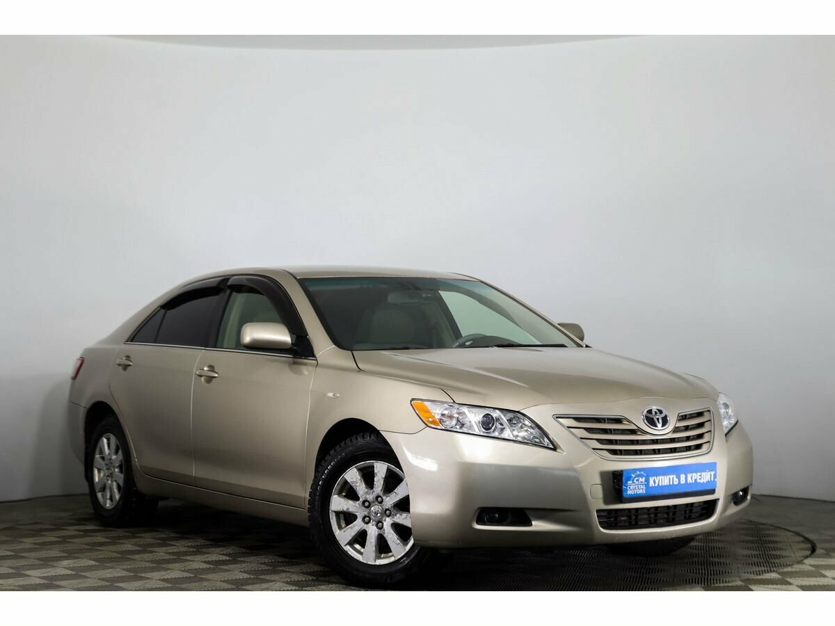 Открыть фотографии: Toyota Camry VI (XV40)