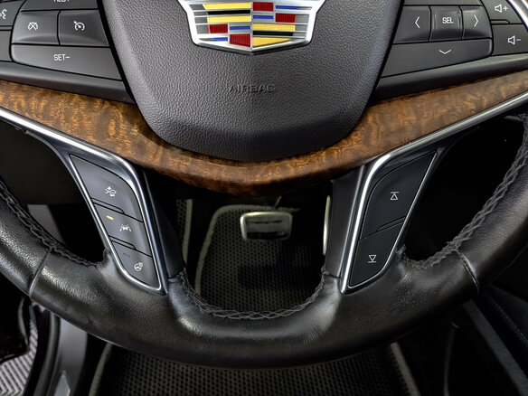 2020 Cadillac XT5 I Рестайлинг, красный, 3090000 рублей - вид 29