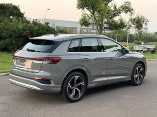 2024 Audi Q4 e-tron 40 I, серый, 3770000 рублей, вид 5