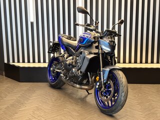 2024 Yamaha MT-09 (FZ-09), синий, 1340510 рублей, вид 1