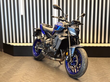 2024 Yamaha MT-09 (FZ-09), синий, 1340510 рублей, вид 1