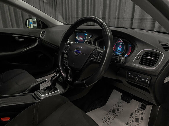 2015 Volvo V40 II, белый, 1140000 рублей - вид 5