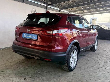 2018 Nissan Qashqai II, красный, 1499000 рублей, вид 5