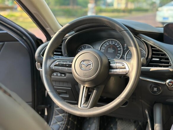 2023 Mazda 3 Axela IV (BP), серый, 1450000 рублей - вид 11