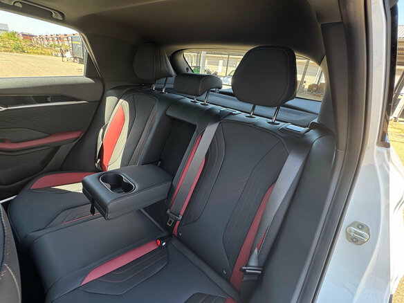 2026 Geely Coolray I Рестайлинг 2, белый, 2774990 рублей - вид 13