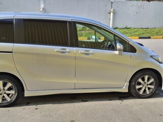 2009 Honda Freed I, серый, 820000 рублей, вид 4