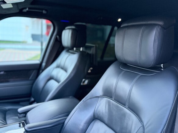 2019 Land Rover Range Rover IV Рестайлинг, серый, 6890000 рублей - вид 27