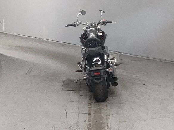 2010 Yamaha XV 1900, чёрный, 1050000 рублей - вид 3