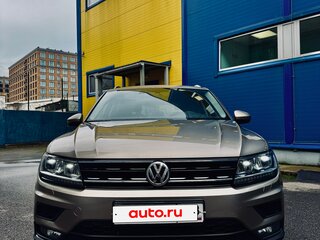 2018 Volkswagen Tiguan II, бежевый, 1950000 рублей, вид 4