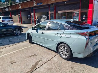 2016 Toyota Prius IV (XW50), синий, 1650000 рублей, вид 4