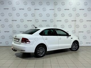 2019 Volkswagen Polo V Рестайлинг, белый, 1100000 рублей, вид 4