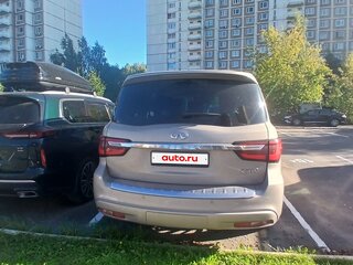 2018 Infiniti QX80 I Рестайлинг 2, бежевый, 5000000 рублей, вид 3