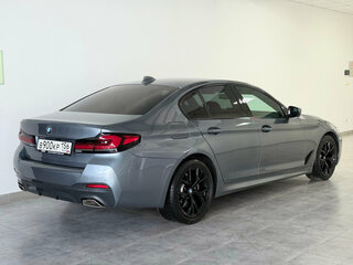 2021 BMW 5 серии 530d xDrive VII (G30/G31/G38) Рестайлинг, серый, 5990000 рублей, вид 5
