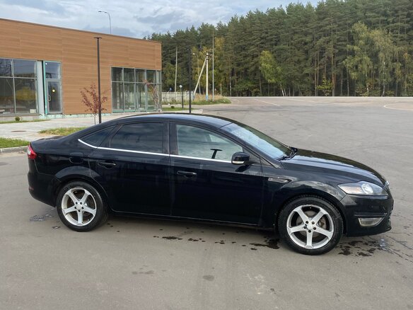 2012 Ford Mondeo IV Рестайлинг, чёрный, 600000 рублей - вид 6
