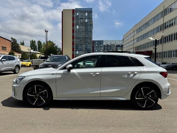 2023 Audi A3 Sportback 35 TFSI IV (8Y), белый, 2050000 рублей - вид 8
