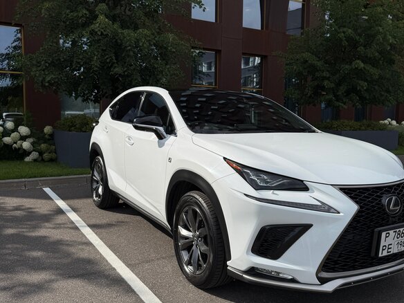 2020 Lexus NX 300 I Рестайлинг, белый, 4250000 рублей - вид 4