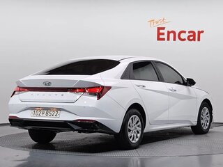 2022 Hyundai Avante VII, белый, 1597000 рублей, вид 3