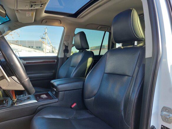 2016 Lexus GX 460 II Рестайлинг, белый, 3939000 рублей - вид 12