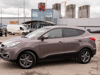 2015 Hyundai ix35 I Рестайлинг, коричневый, 1275000 рублей, вид 3