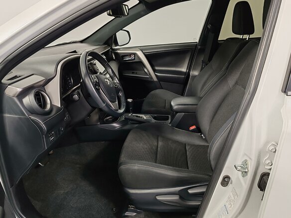 2019 Toyota RAV4 IV (XA40) Рестайлинг, белый - вид 15