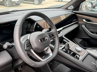 2026 Geely Monjaro I, серый, 4954990 рублей, вид 2