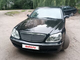 1999 Mercedes-Benz S-Класс 430 IV (W220), чёрный, 600000 рублей, вид 1