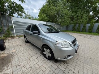 2008 Chevrolet Aveo I Рестайлинг, серебристый, 340000 рублей, вид 3