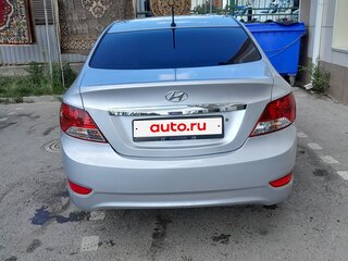 2012 Hyundai Solaris I, серебристый, 820000 рублей, вид 4