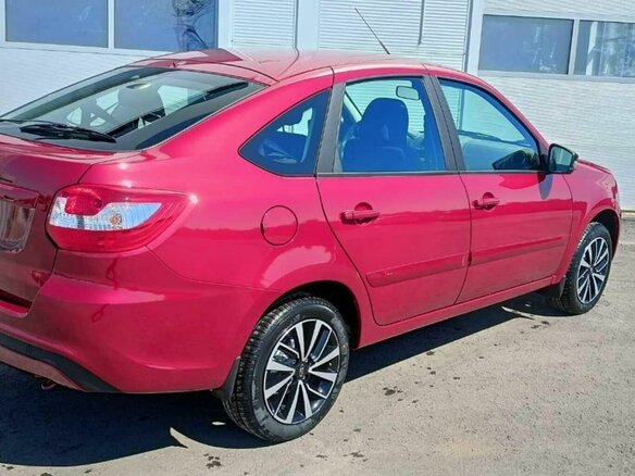 2026 Lada (ВАЗ) Granta I Рестайлинг, красный - вид 1