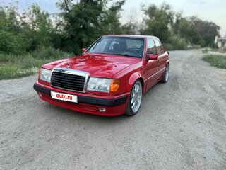 1994 Mercedes-Benz E-Класс 320 I (W124), красный, 1500000 рублей, вид 2