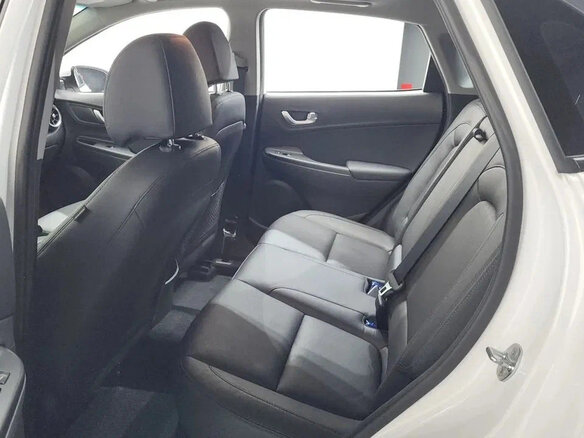 2022 Hyundai Kona I Рестайлинг, белый, 1735000 рублей - вид 6