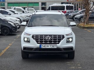 2022 Hyundai Venue I, белый, 1536600 рублей, вид 2