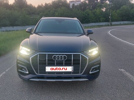 2021 Audi Q5 45 TFSI II (FY) Рестайлинг, синий, 2850000 рублей, вид 2