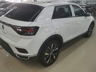 2026 Volkswagen T-Roc I (China Market) Рестайлинг, белый, 2150000 рублей, вид 3